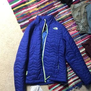 Medium North Face coat